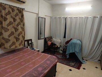 Bedroom in 1.5 BHK Apartment at Eff Jumbo Darshan CHS, Andheri East – for Rent