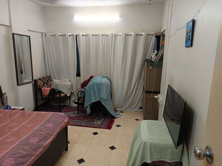 Master Bedroom, eff-jumbo-darshan-chs 1.5 Bedroom 550 Sq.Ft. Apartment In Andheri East Mumbai 9834028