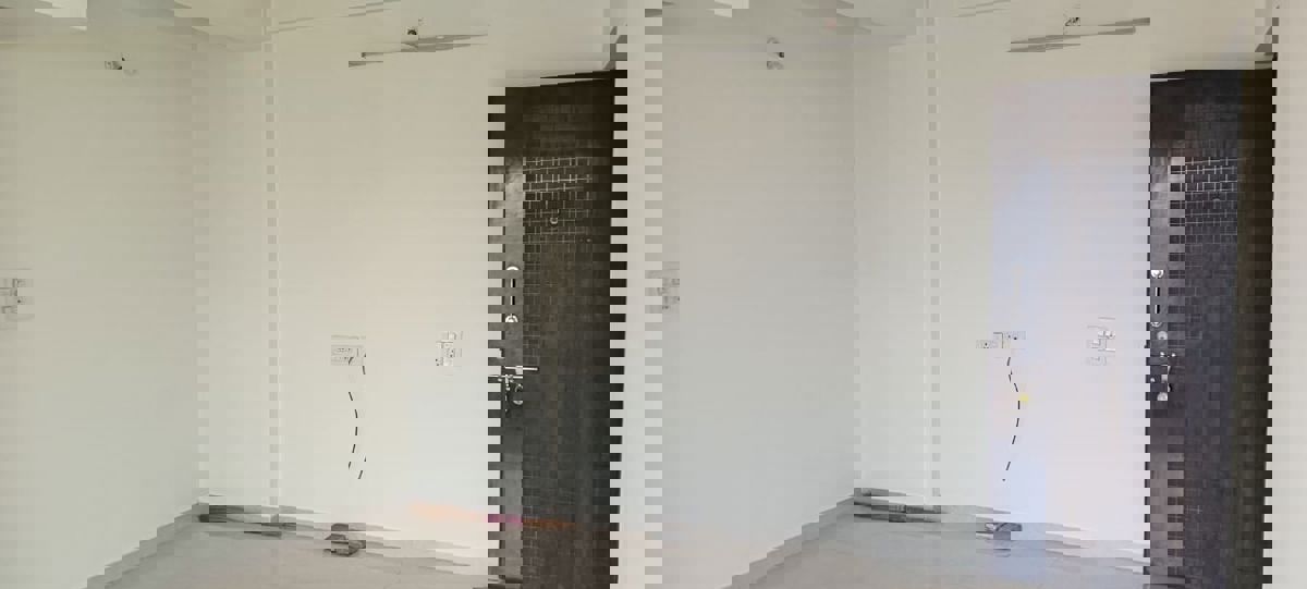 2 BHK 700 Sq.Ft. Apartment in Sheth Vasant Galaxy