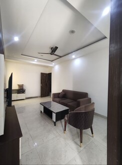 2 BHK Builder Floor For Rent in Hong Kong Bazaar
