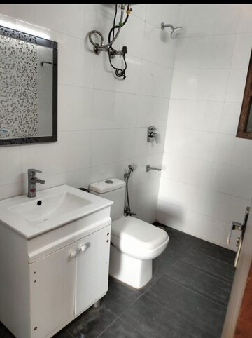 Bathroom in 3 BHK Builder Floor at Gupta Awas, Sector 43 – for Rent