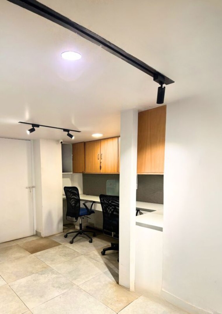 Team Area, safed pul Commercial Office Space 602 Sq.Ft. In Safed Pul Mumbai 9833995