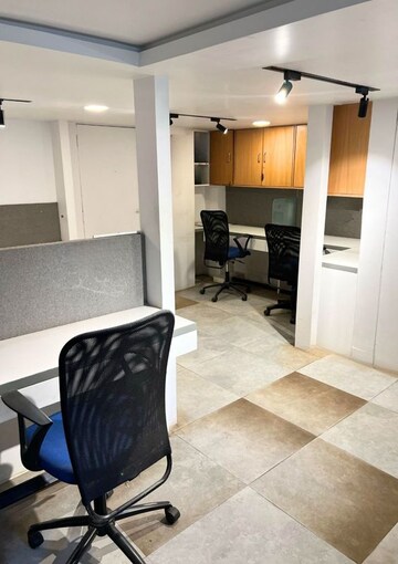  Office Space For Rent in Safed Pul