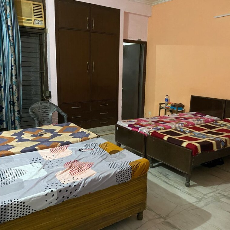 Bedroom, sector 59 Pg For Girls In Sector 59 9834593