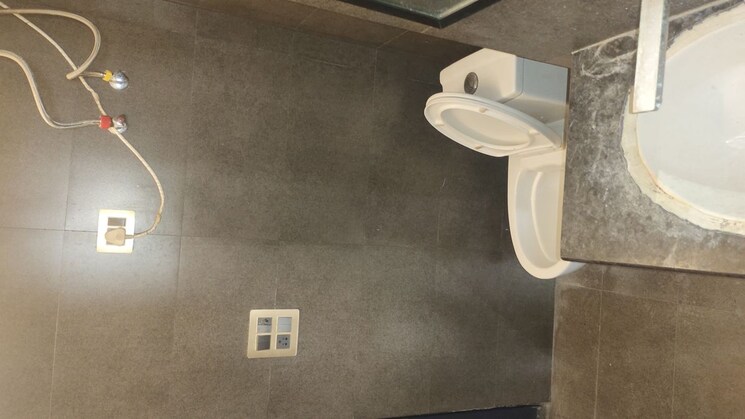 Bathroom, east of kailash 2 Bedroom 1500 Sq.Ft. Builder Floor In East Of Kailash Delhi 9834607