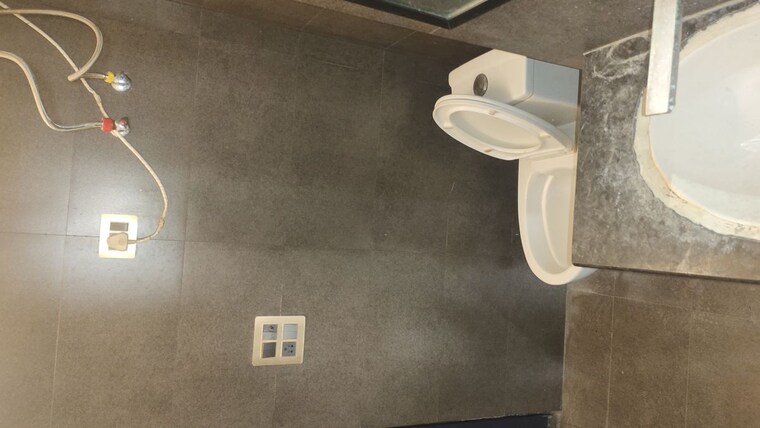 Bathroom, east of kailash 2 Bedroom 1500 Sq.Ft. Builder Floor In East Of Kailash Delhi 9834607