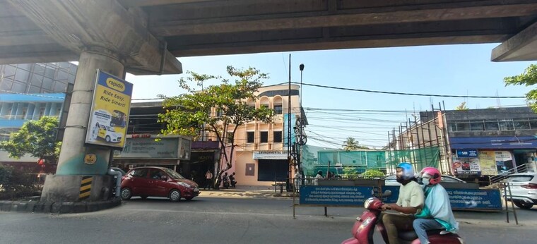 Exterior View, kaloor Commercial Showroom 2100 Sq.Ft. In Kaloor Kochi 9814415