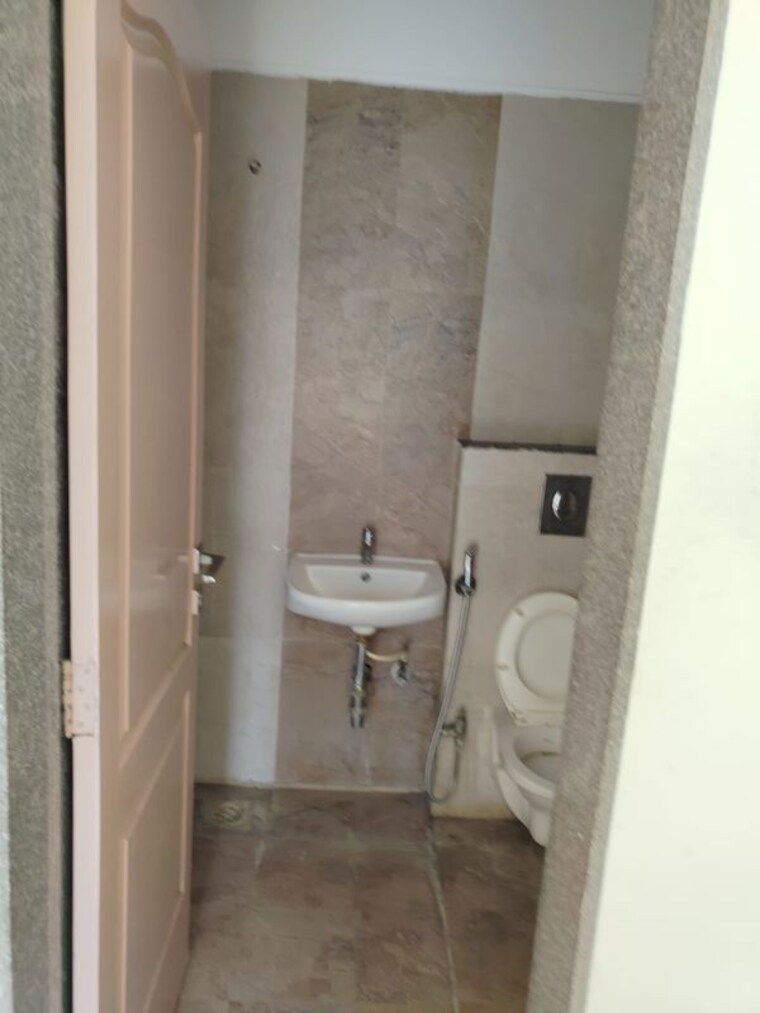 Bathroom, sigma-one-la-cabana 3 Bedroom 1140 Sq.Ft. Apartment In Sus Pune 9834546