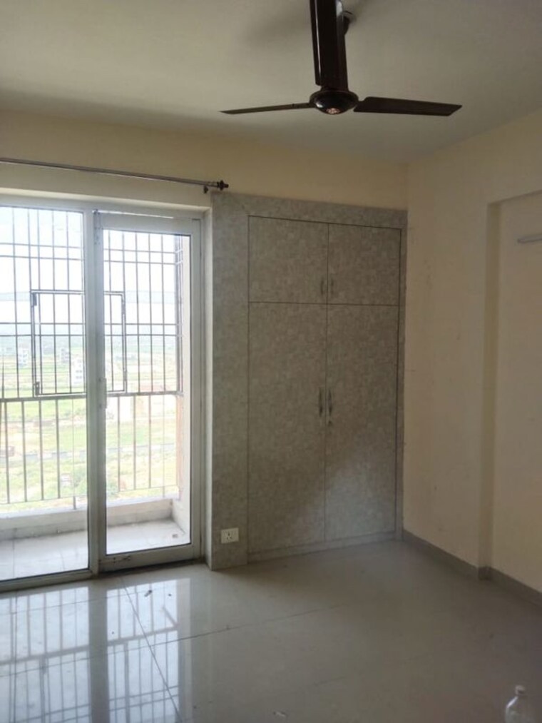 Room, wave-dream-homes 2 Bedroom 870 Sq.Ft. Apartment In Wave City Ghaziabad 9834621