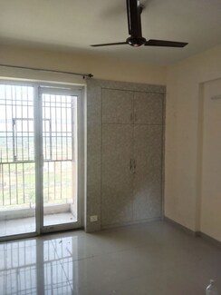 2 BHK + Pooja Room Apartment For Rent in Wave Dream Homes