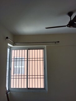 2 BHK + Pooja Room Apartment For Rent in Wave Dream Homes