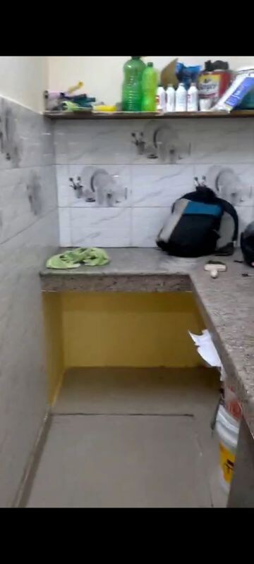 Team Area in 2 BHK Builder Floor at New Ashok Nagar – for Sale