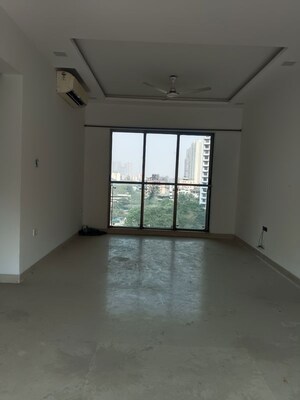 Room in 3 BHK Apartment at Lodha Luxuria, Majiwada – for Sale