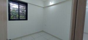 Room in 2.5 BHK Apartment at Nanded Kalashree, State Bank Nagar – for Rent