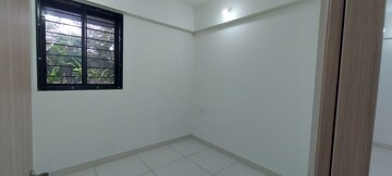 Room in 2.5 BHK Apartment at Nanded Kalashree, State Bank Nagar – for Rent