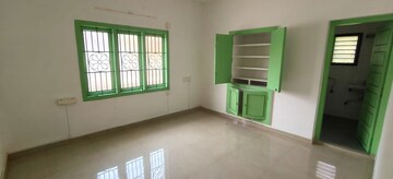 Room in  Office Space at Kadavanthara – for Rent