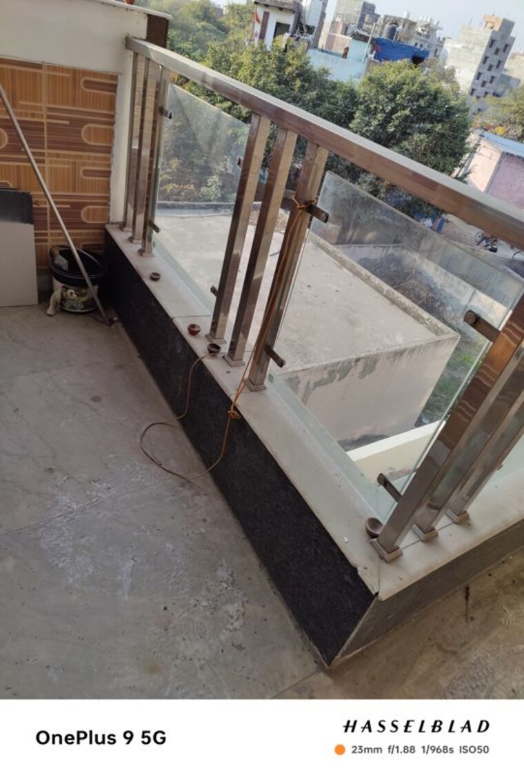 Balcony, sector 48 1 RK 400 Sq.Ft. Builder Floor In Sector 48 Noida 9834856