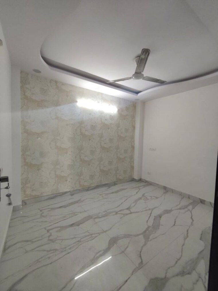 Room, govindpuri 2 Bedroom 90 Sq.Yd. Builder Floor In Govindpuri Delhi 9834884