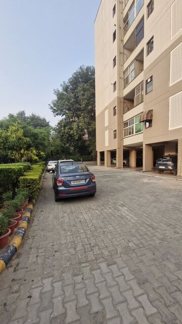3 BHK Apartment For Sale in Bancourt Apartment, Sector 43