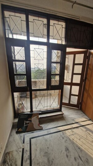 Room in 3 BHK Apartment at Bancourt Apartment, Sector 43 – for Sale