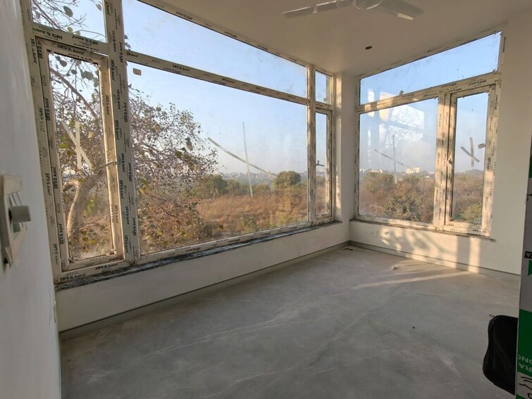 Cover Image, vasant vihar 2 Bedroom 1000 Sq.Ft. Apartment In Vasant Vihar Delhi 9809615