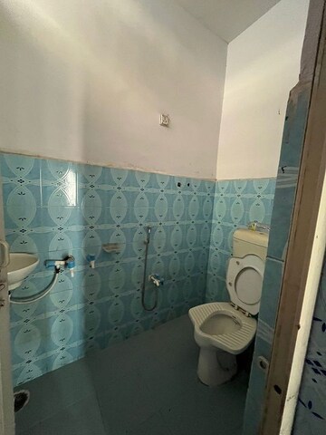 Bathroom in 3 BHK Independent House at Santoshi Nagar – for Rent