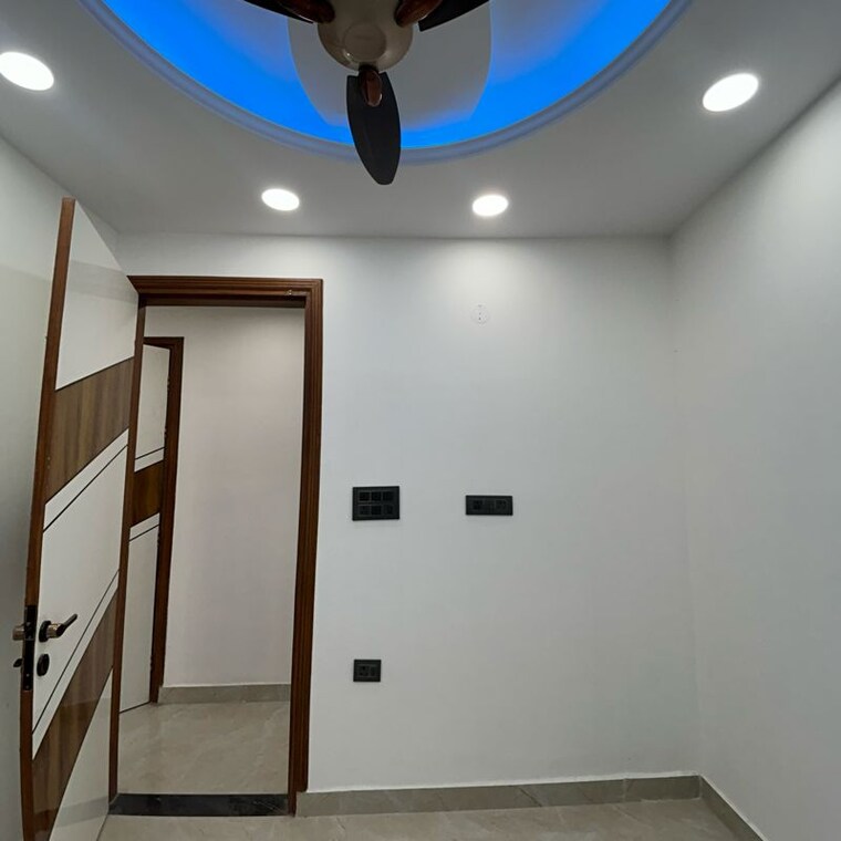 undefined, govindpuri 3 Bedroom 910 Sq.Ft. Builder Floor In Govindpuri Delhi 9834993