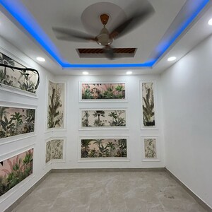 Furnished Amenities in 3 BHK Builder Floor at Govindpuri – for Sale