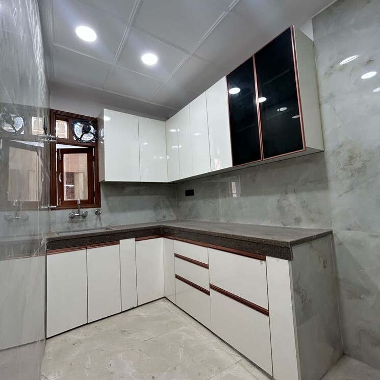 Kitchen, govindpuri 3 Bedroom 910 Sq.Ft. Builder Floor In Govindpuri Delhi 9834993