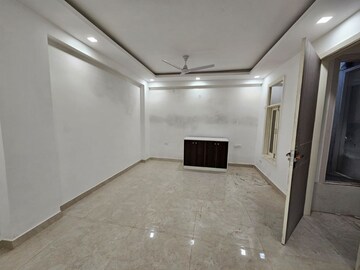 3 BHK Builder Floor For Sale in Chattarpur