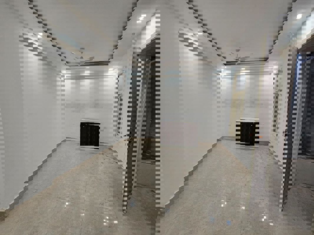 3 BHK Builder Floor For Sale in Chattarpur