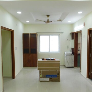 Living Room in 2 BHK Builder Floor at Kondapur – for Rent