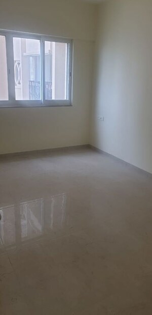 Room in 6 BHK Apartment at K Raheja Reserve, Mohammadwadi – for Sale