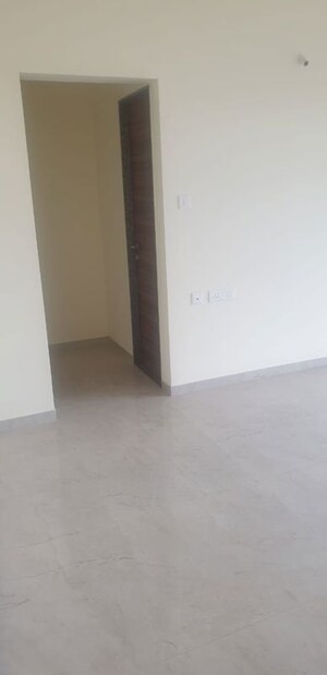 Room in 6 BHK Apartment at K Raheja Reserve, Mohammadwadi – for Sale