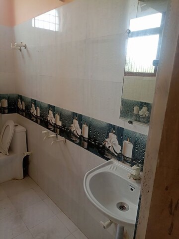 Master Bedroom in 3 BHK Apartment at Panchsheel Enclave – for Rent