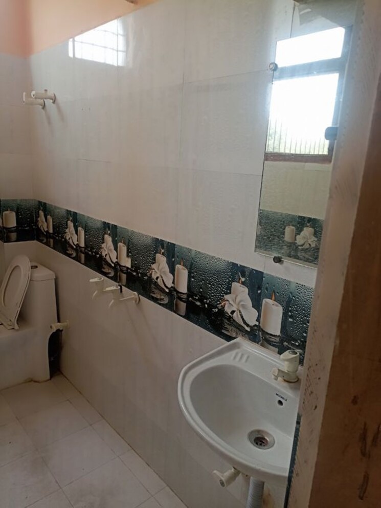 Master Bedroom, panchsheel enclave 3 Bedroom 265 Sq.Yd. Apartment In Panchsheel Enclave Delhi 9835129