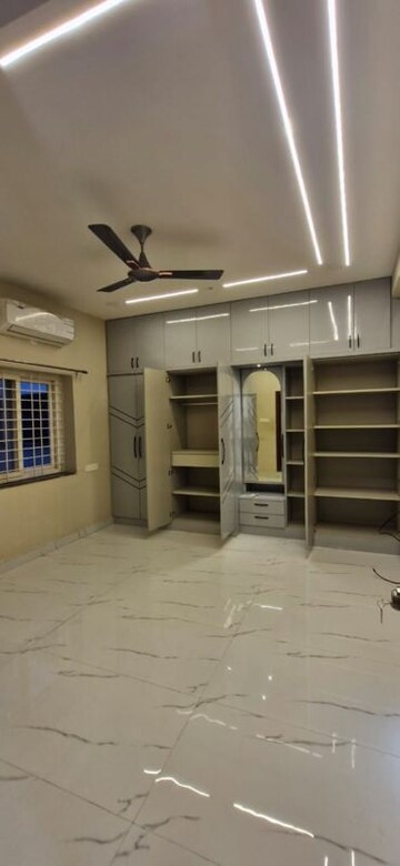 Living Room in 3 BHK Builder Floor at Kondapur – for Rent