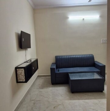Living Room in 2 BHK Builder Floor at Kondapur – for Rent