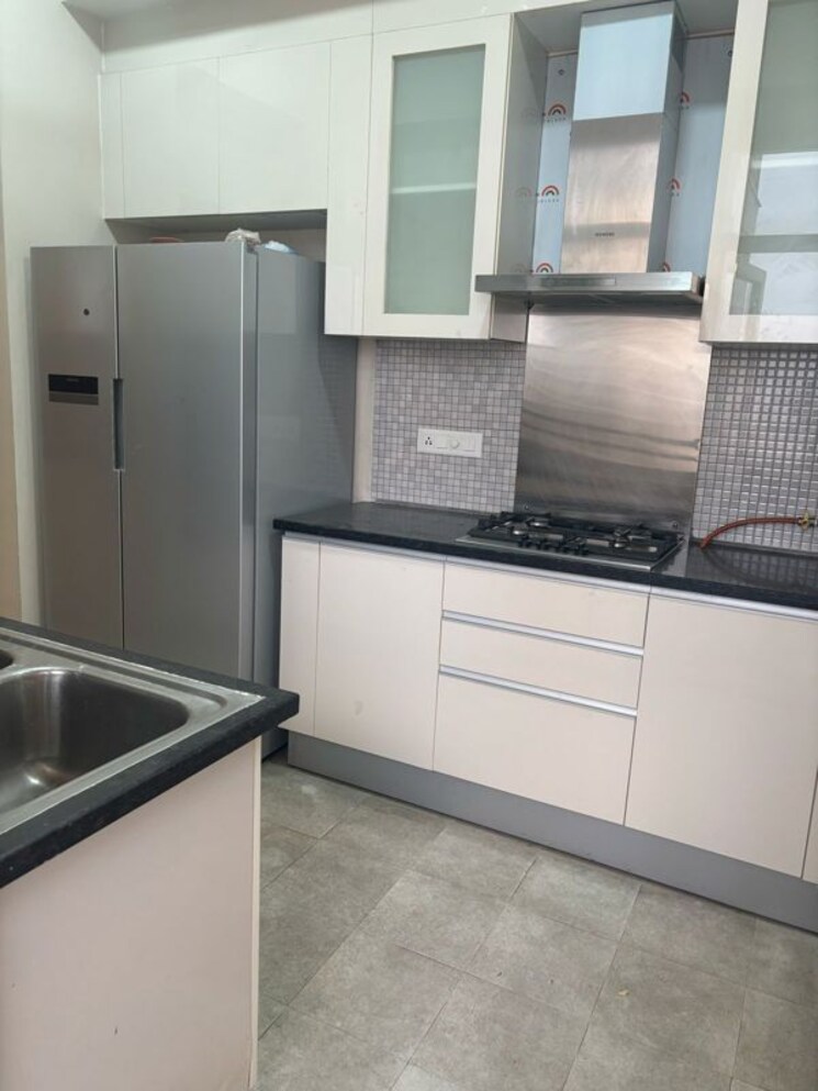 Kitchen, dlf-the-ultima 3 Bedroom 2100 Sq.Ft. Apartment In Sector 81 Gurgaon 9835379