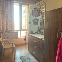 2 BHK + Study Room Apartment For Sale in Unitech Escape