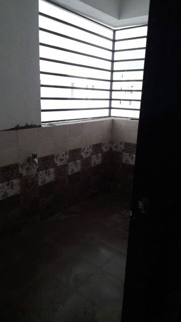 Parking in 2 BHK Apartment at Keshav Leela Polaris, Mundhwa – for Rent