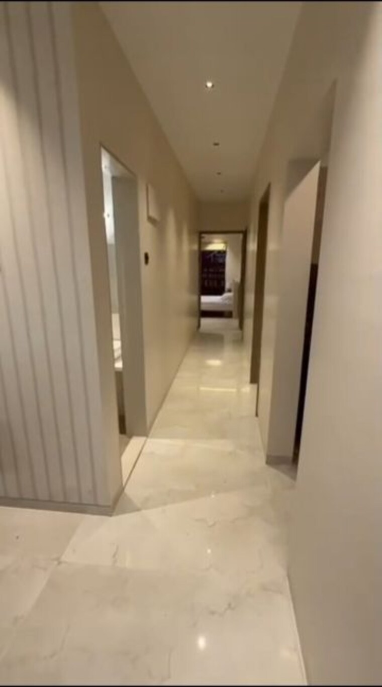 Nearby, bhayandar west 3 Bedroom 982 Sq.Ft. Apartment In Bhayandar West Thane 9819385