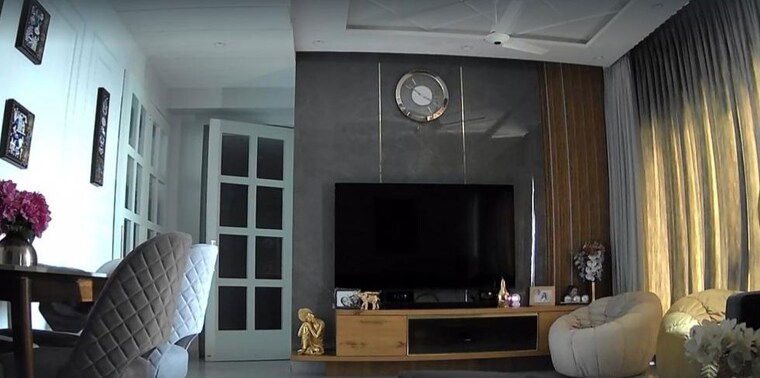 Hall, malad west 3 Bedroom 1300 Sq.Ft. Apartment In Malad West Mumbai 9813495