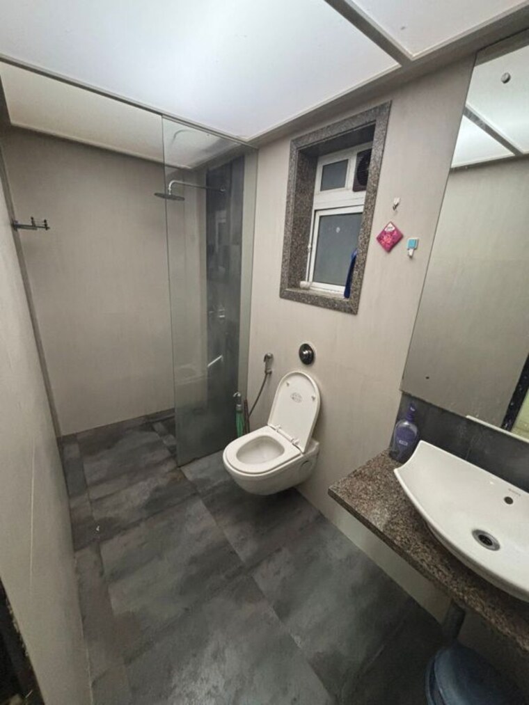 Bathroom, veena-crest 3 Bedroom 950 Sq.Ft. Apartment In Andheri West Mumbai 9835801