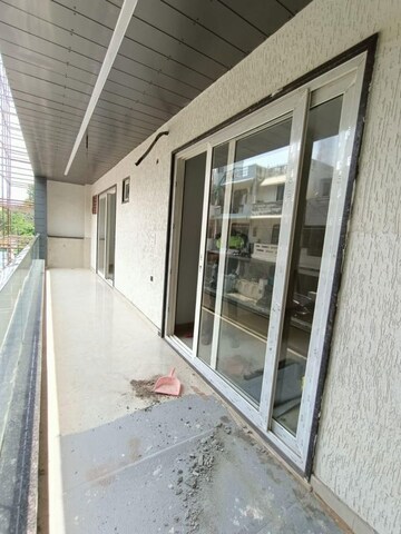 Balcony in 3 BHK Builder Floor at Sector 7 – for Rent