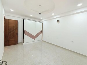 3 BHK Builder Floor For Rent in Sector 7