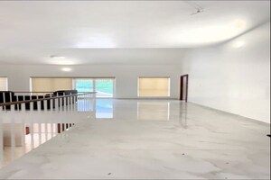 Room in 5 BHK Independent House at Chalakudy – for Sale