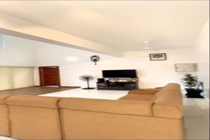 Parking in 5 BHK Independent House at Chalakudy – for Sale