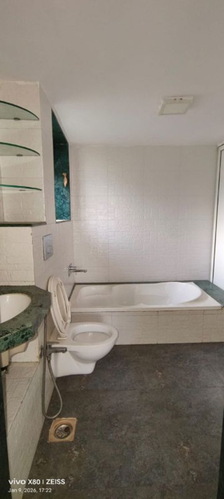 Bathroom, khar west 1 Bedroom 500 Sq.Ft. Apartment In Khar West Mumbai 9836364
