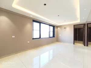 Room in 4 BHK Builder Floor at Sector 4 – for Sale